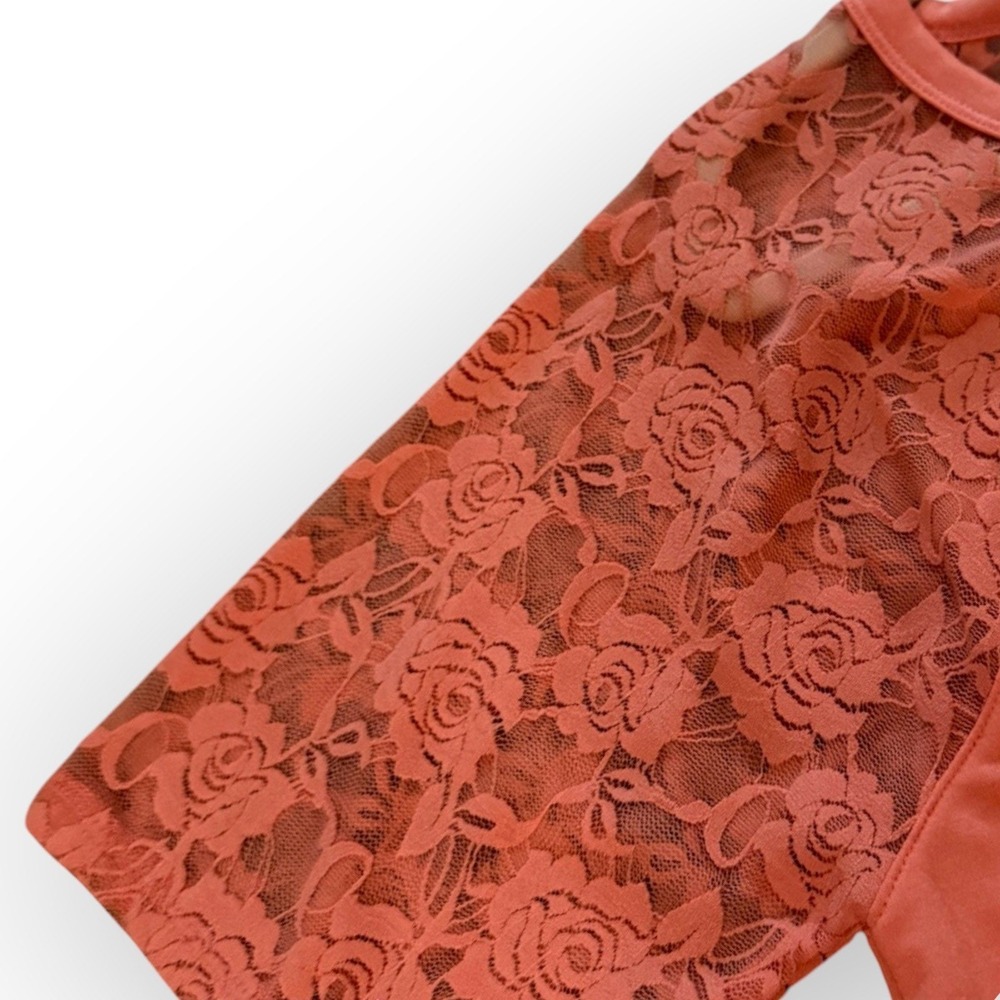 Zenana Lace Sleeve V-Neck Top Coral - Size 1X (NEW) - Picture 5 of 6